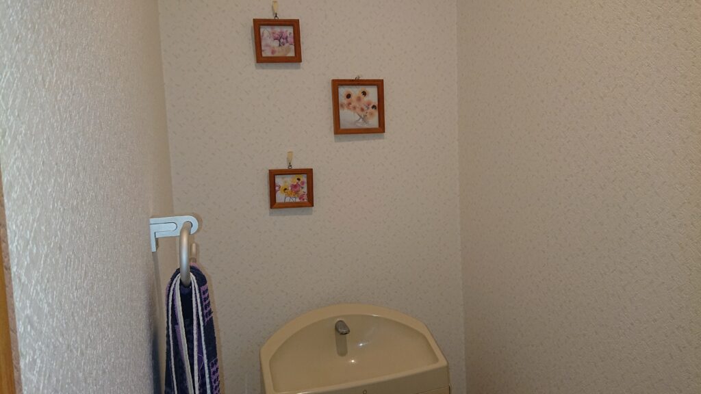 トイレC B